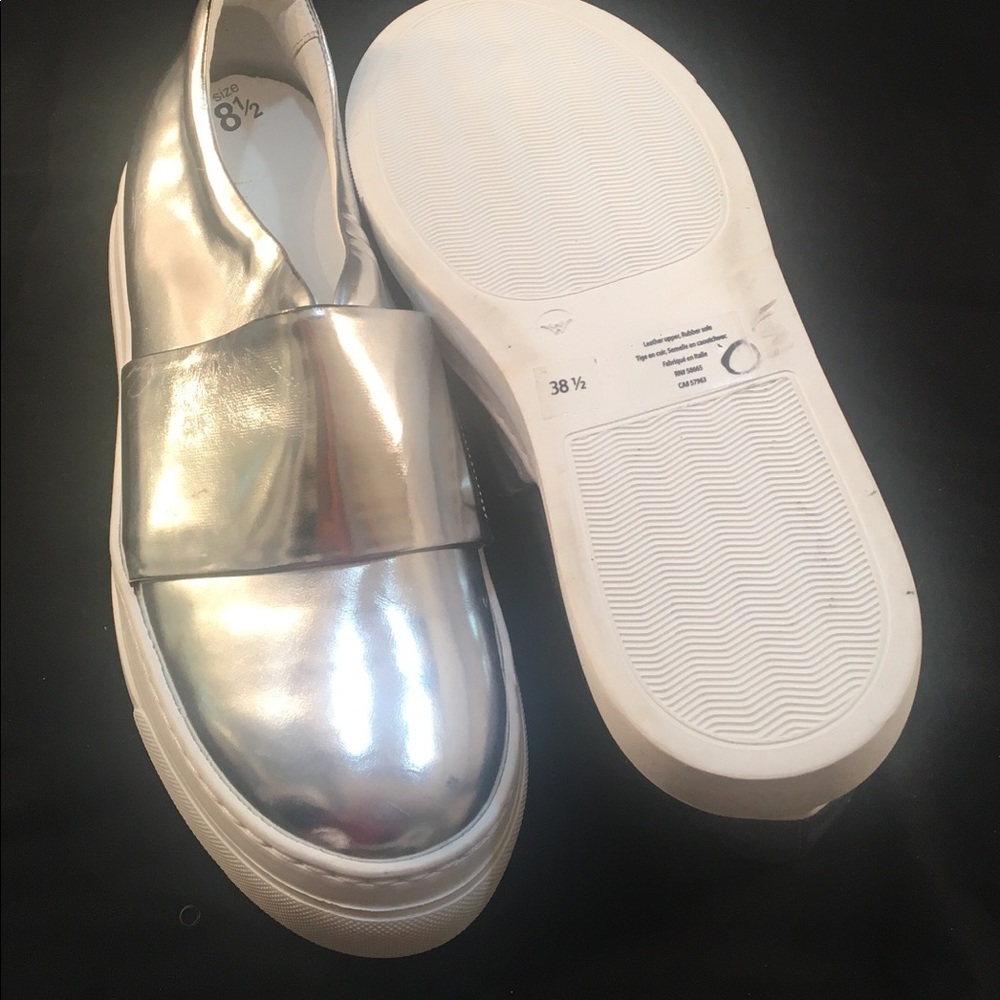 Lewit Silver Metallic Platform Sneakers Size 8.5